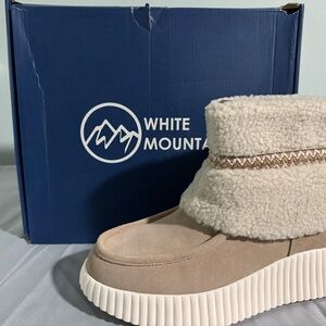 White Mountain Beige Winter Boots